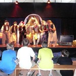 Gastspiel des Theaters Wundertüte (vergrößerte Bildansicht wird geöffnet)