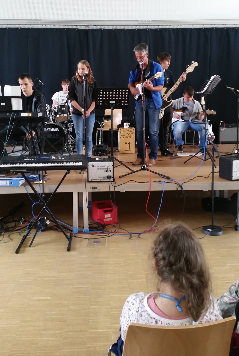 Die Schulband der Hasselbrinkschule bei einem Auftritt